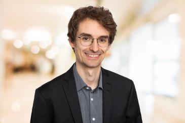 Dr. Bernd Hirschberger 